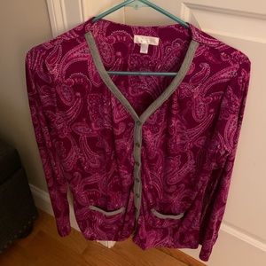 It’s shirt pajama never wore it,